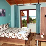 Сasa de vacaciones илиеви , цигов чарк Batak