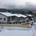 Сasa de vacaciones илиеви , цигов чарк