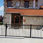 Сasa de vacaciones илиеви , цигов чарк Batak